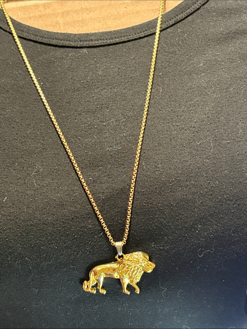 Vintage Gold Tone Lion Pendant Necklace Classic Figural Statement Jewelry